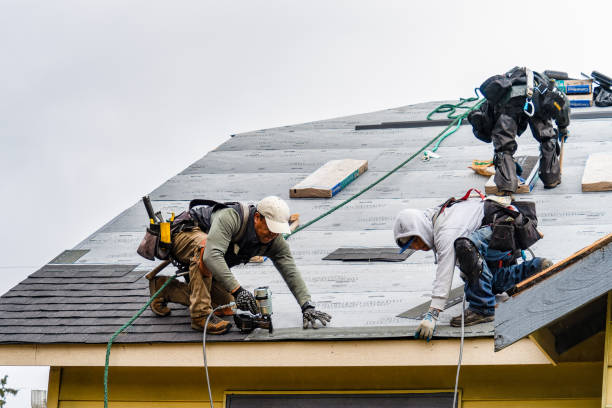 Professional Roofing technician working in Liberty Center, IN